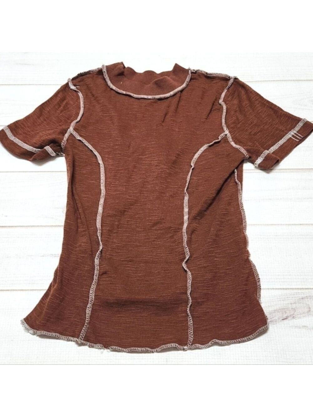 Urban Outfitters BDG Katie Seamed Ribbed Tee XS - New With Tags *Flawed*